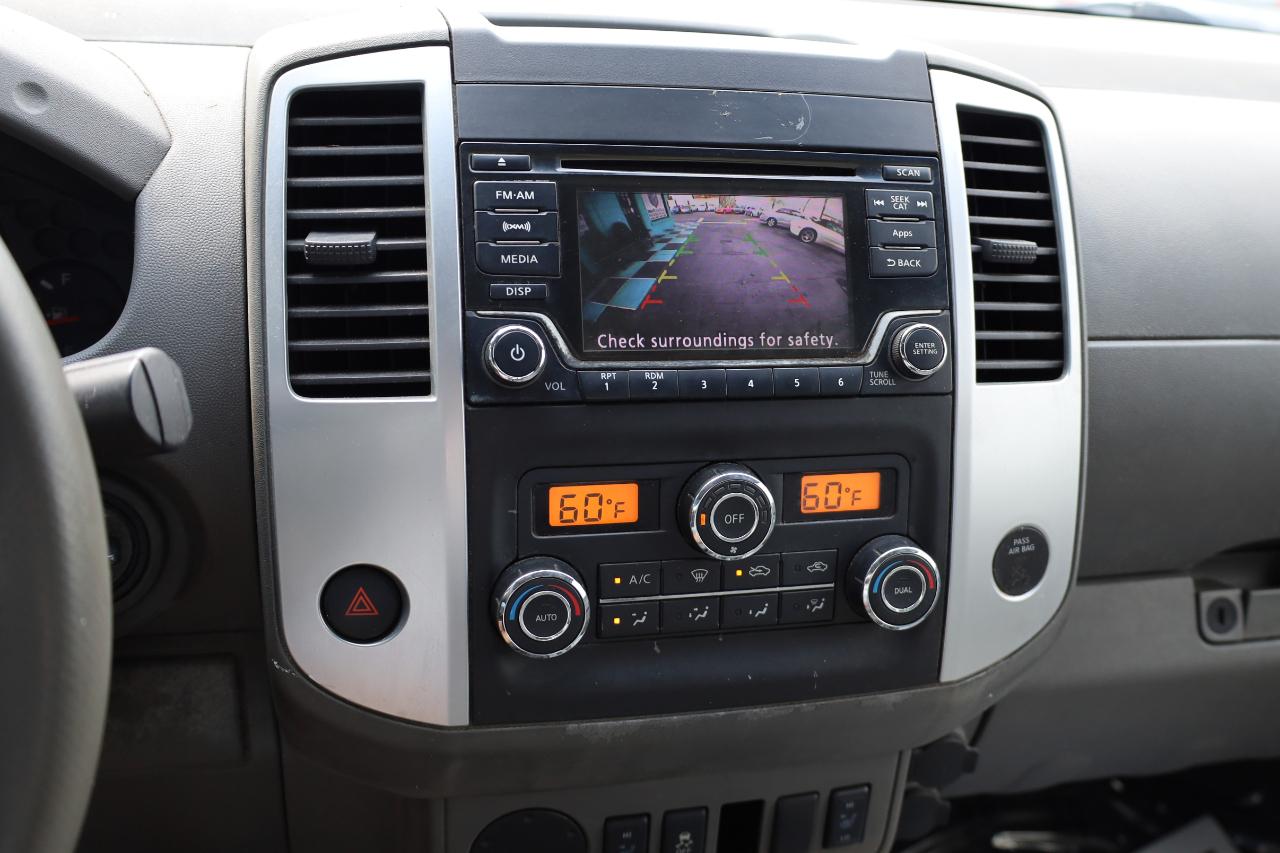 Nissan Frontier 2WD Crew Cab SWB Auto SV 2016