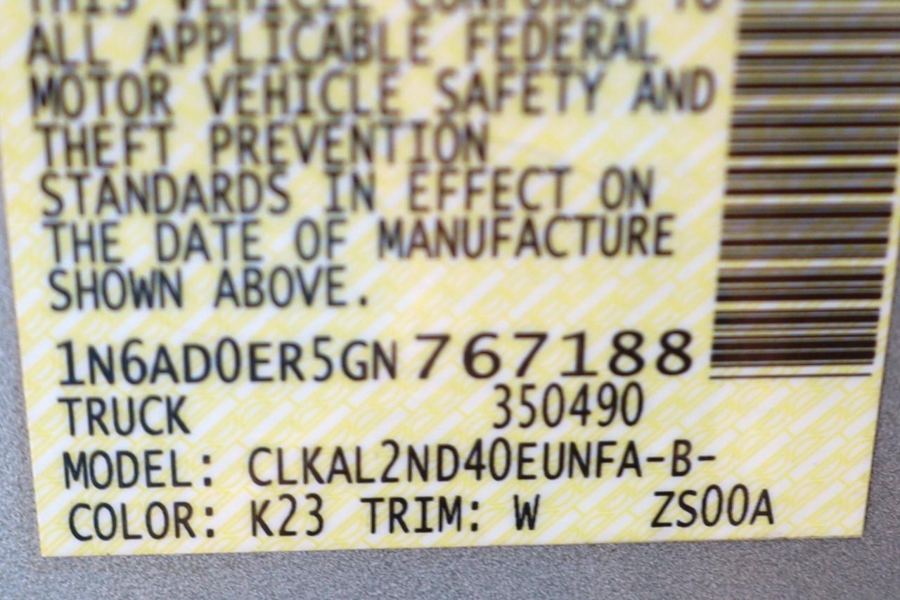 Nissan Frontier 2WD Crew Cab SWB Auto SV 2016