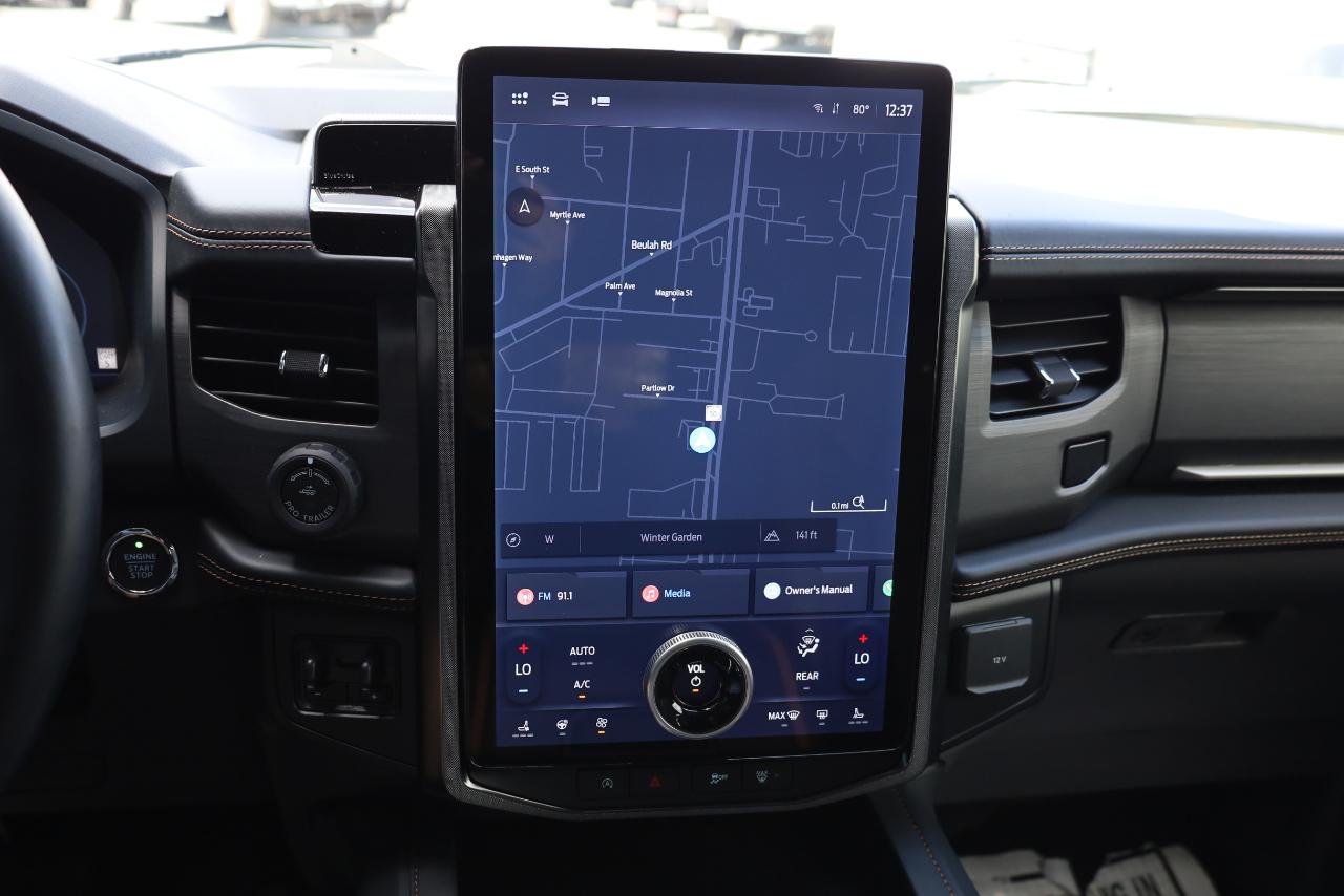 Ford Expedition Max Platinum 4x2 2024