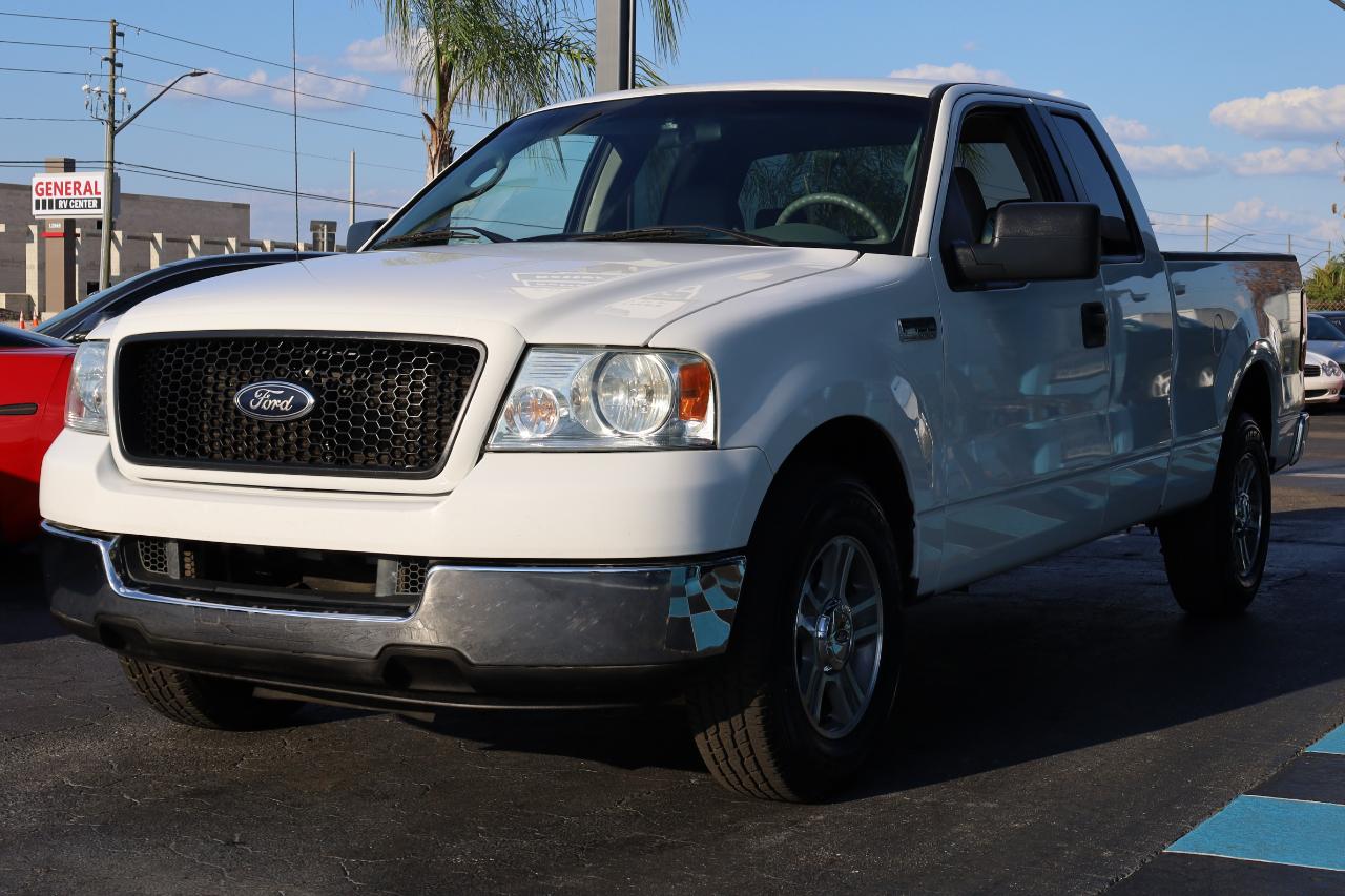 Ford F-150 Supercab 145" XLT 2005