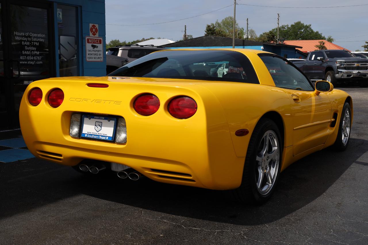 Chevrolet Corvette 2dr Cpe 2004
