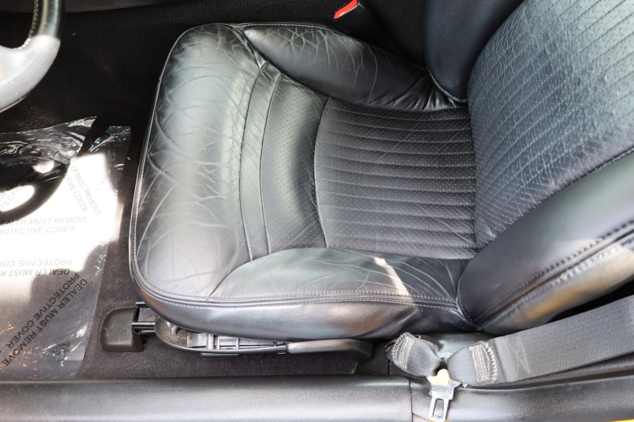 Chevrolet Corvette 2dr Cpe 2004