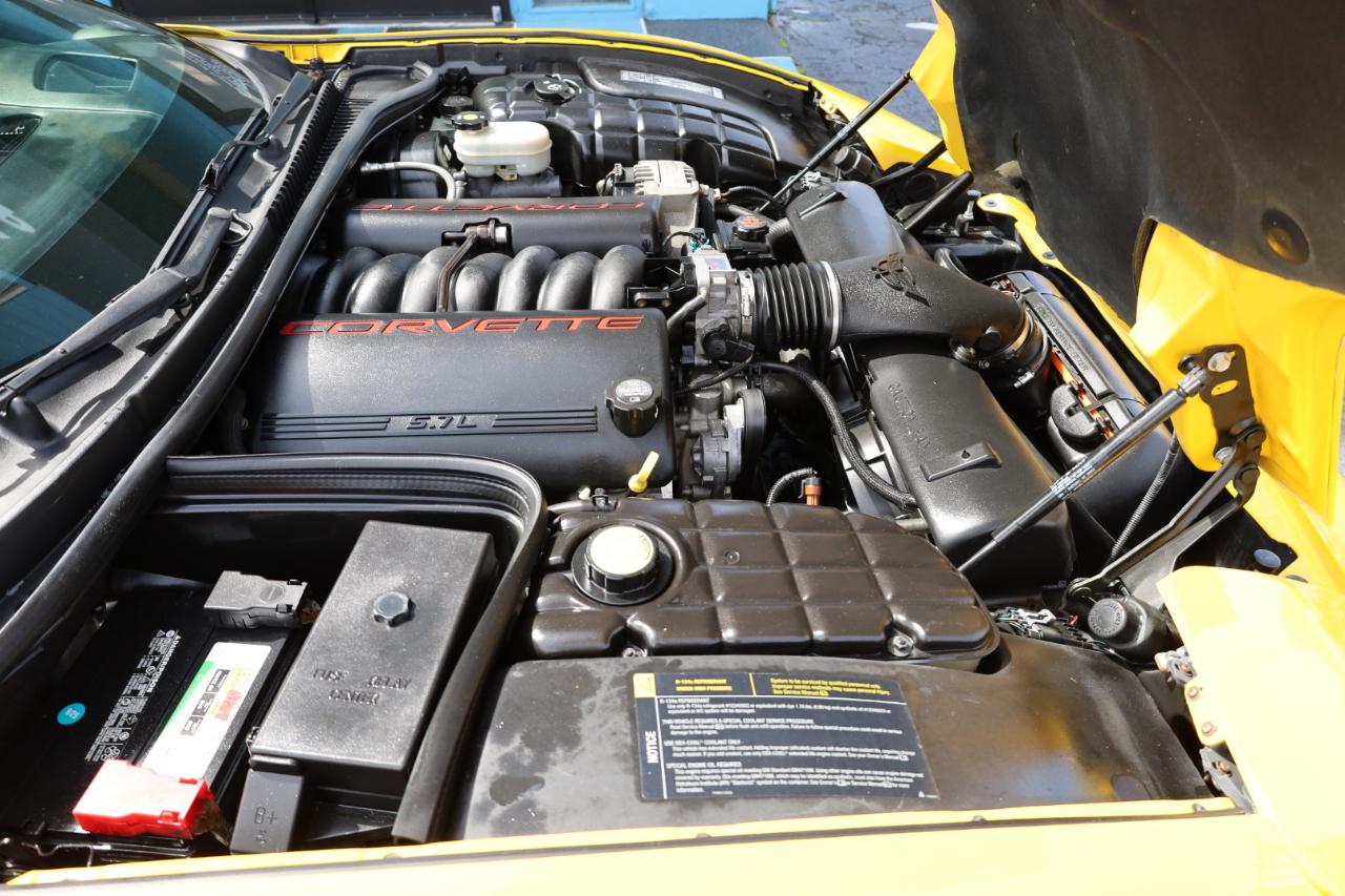 Chevrolet Corvette 2dr Cpe 2004