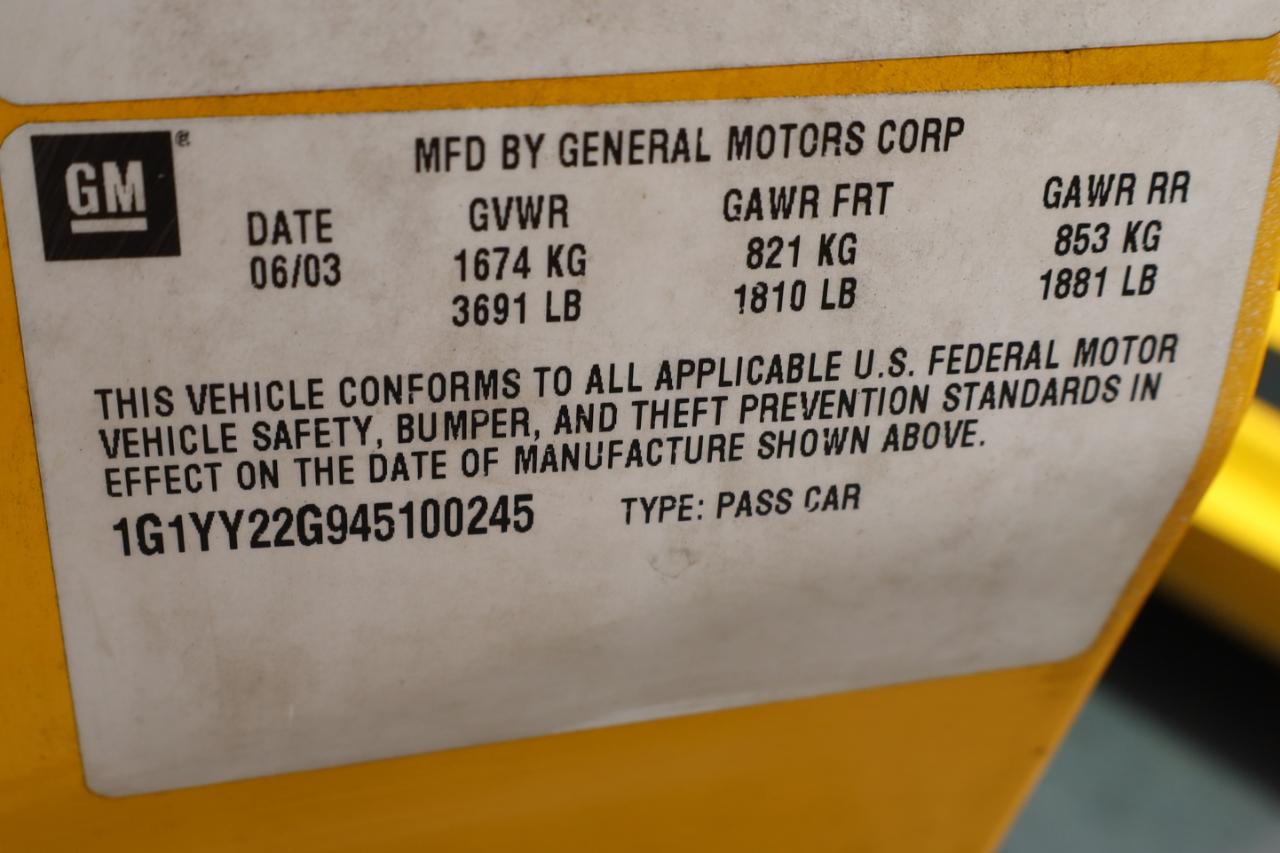 Chevrolet Corvette 2dr Cpe 2004