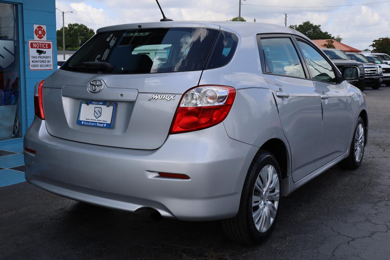 Toyota Matrix 5dr Wgn Auto FWD (Natl) 2011