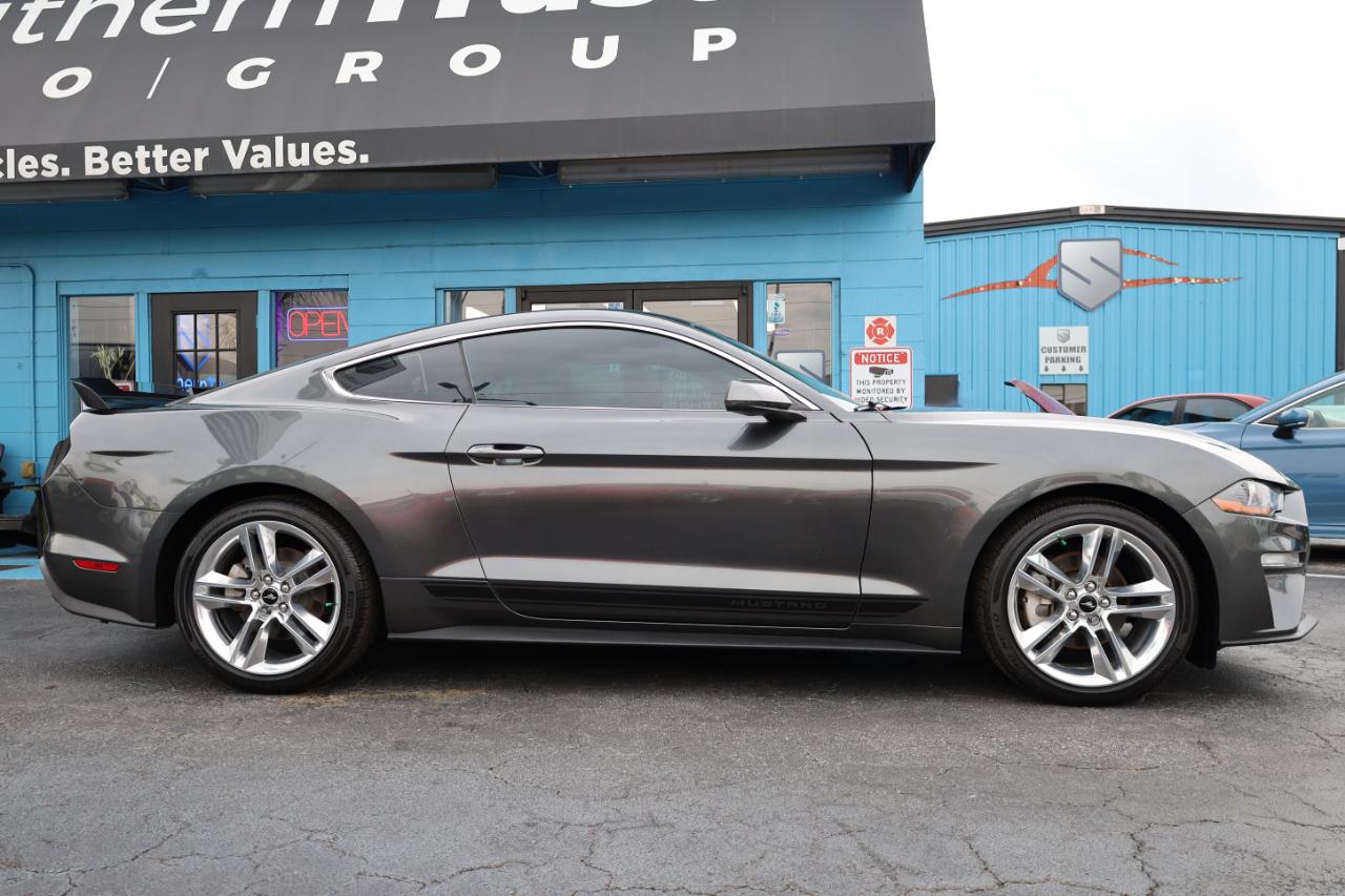 Ford Mustang EcoBoost Fastback 2019