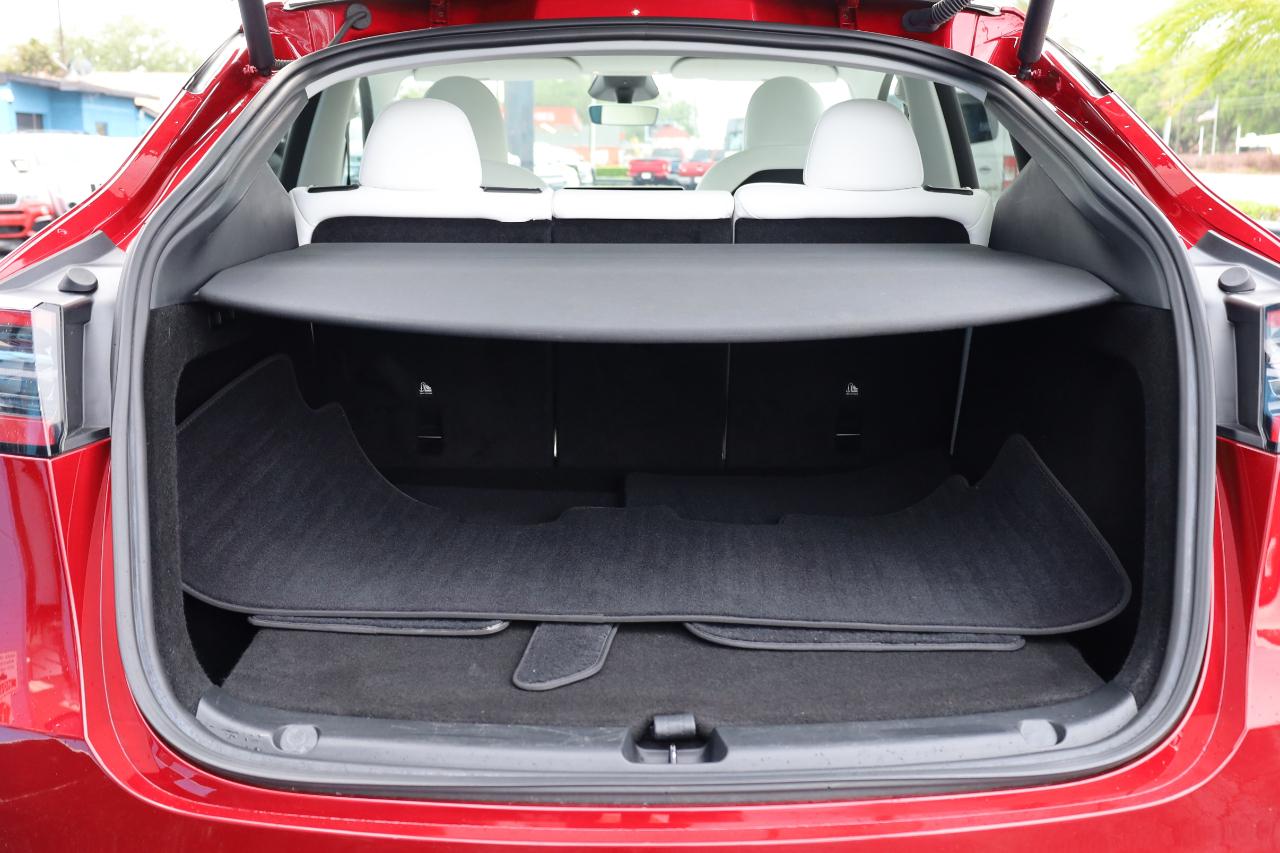 Tesla Model Y Long Range AWD 2024