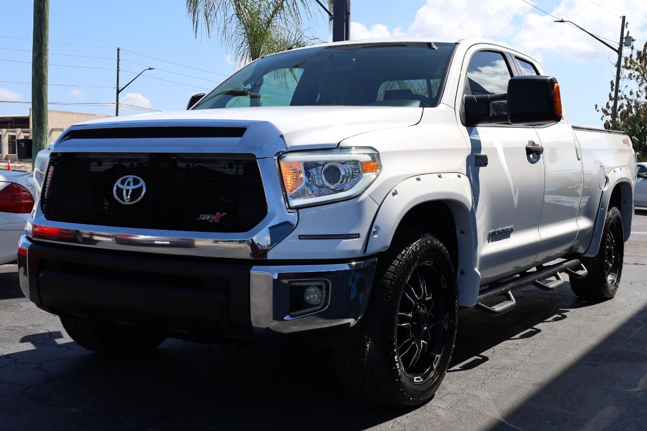 Toyota Tundra 4WD Truck Double Cab 5.7L FFV V8 6-Spd AT SR5 (Natl) 2015