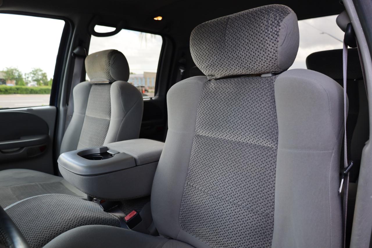 Ford F-150 SuperCrew 139" XLT 2002