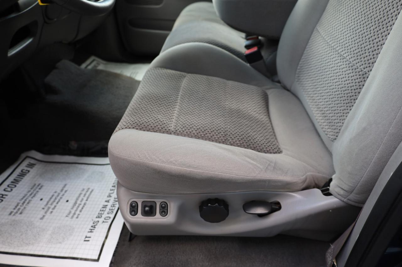 Ford F-150 SuperCrew 139" XLT 2002