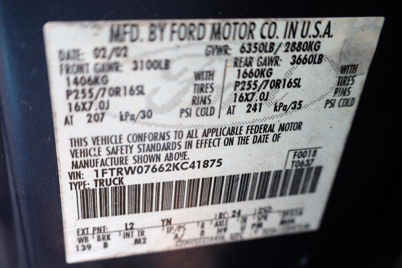 Ford F-150 SuperCrew 139" XLT 2002