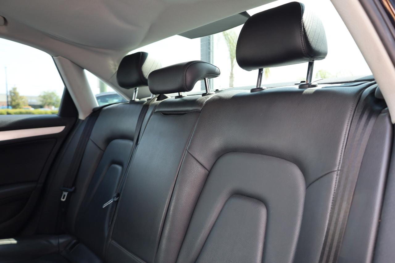 Audi A4 CVT FrontTrak 2.0T Premium 2016