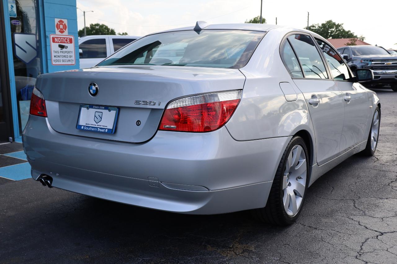 BMW 5 Series 4dr Sdn 530i RWD 2007