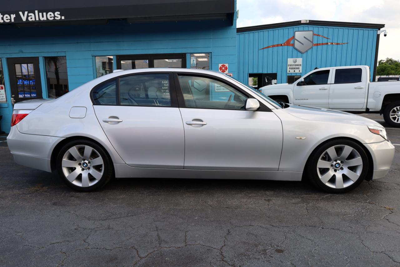BMW 5 Series 4dr Sdn 530i RWD 2007