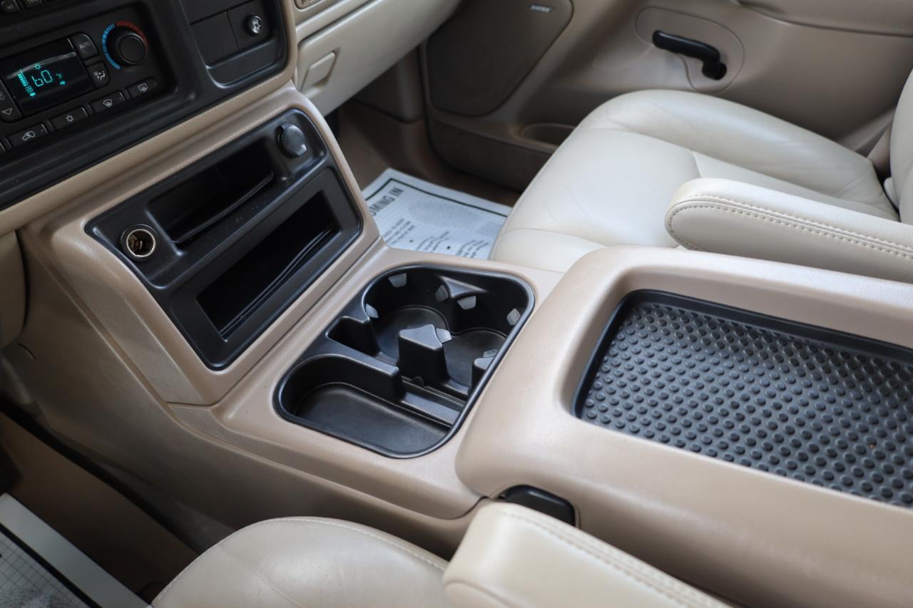 Chevrolet Suburban 4dr 1500 LT 2005