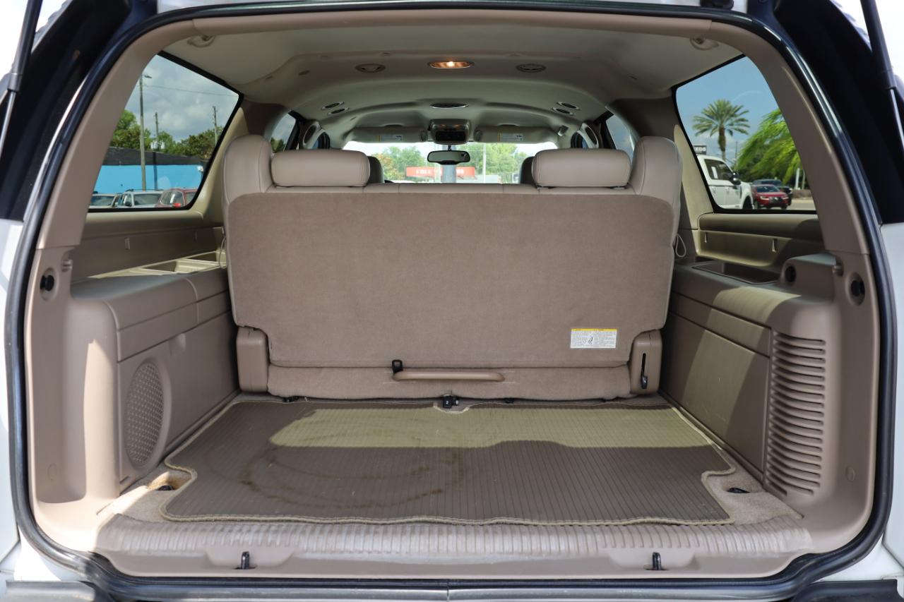 Chevrolet Suburban 4dr 1500 LT 2005
