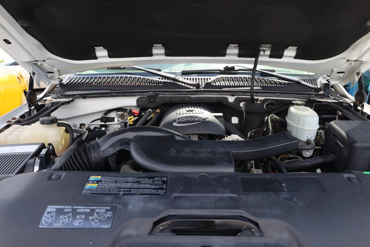 Chevrolet Suburban 4dr 1500 LT 2005