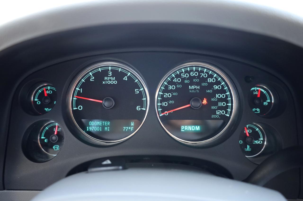 Chevrolet Tahoe 2WD 4dr 1500 LT 2013