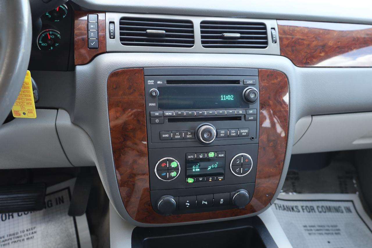 Chevrolet Tahoe 2WD 4dr 1500 LT 2013