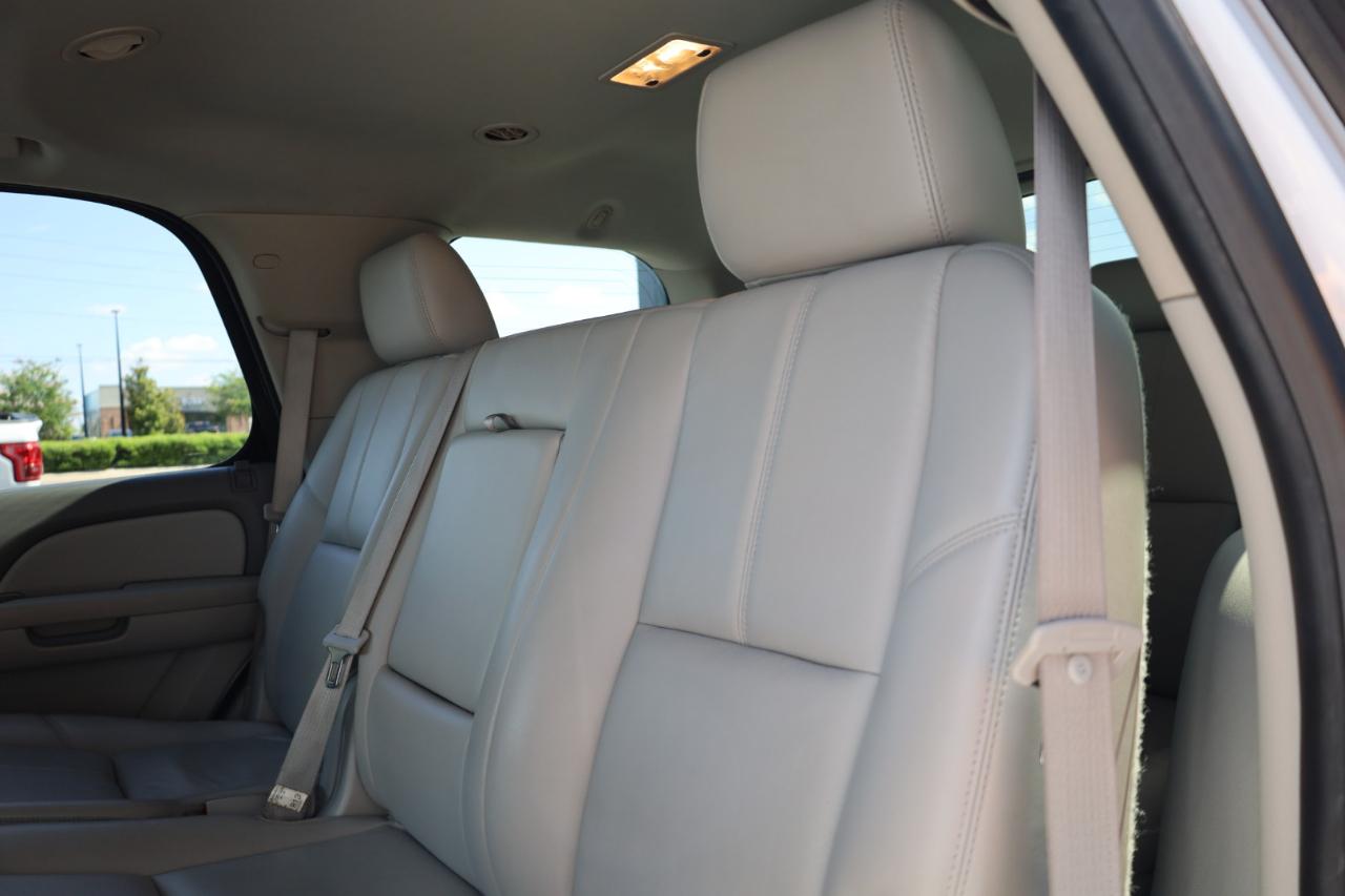 Chevrolet Tahoe 2WD 4dr 1500 LT 2013