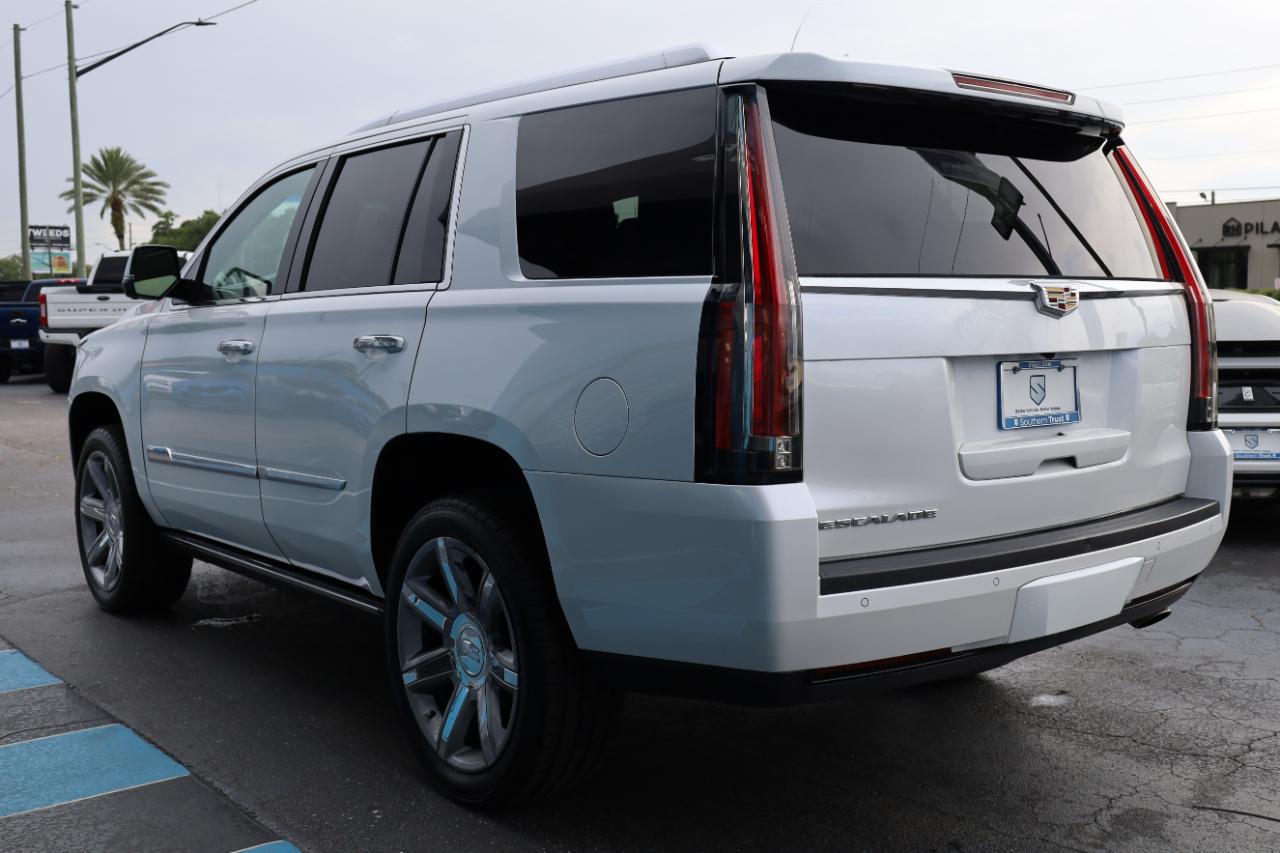 Cadillac Escalade 4WD 4dr Premium Collection 2016