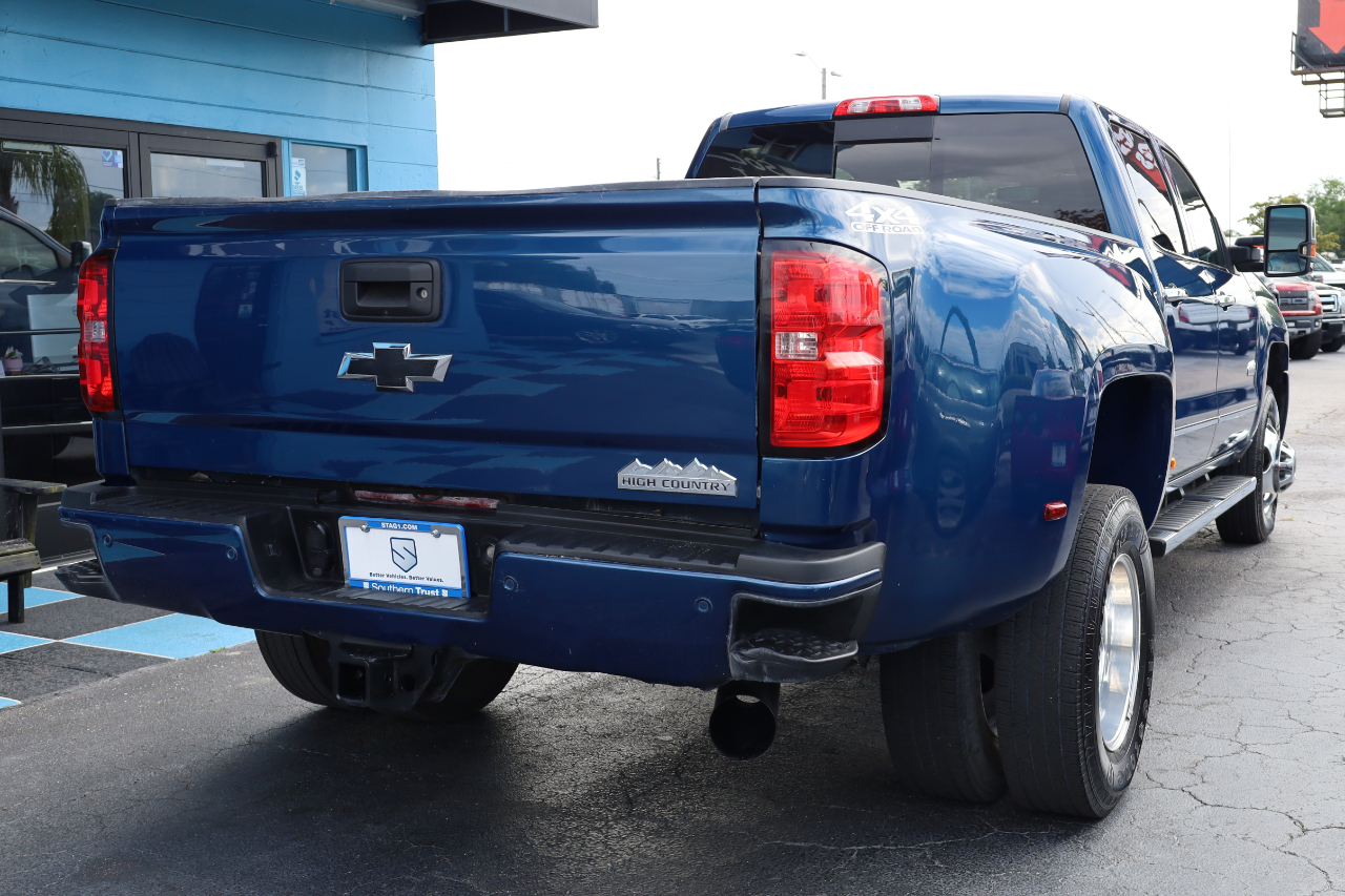 Chevrolet Silverado 3500HD 4WD Crew Cab 167.7" High Country 2016