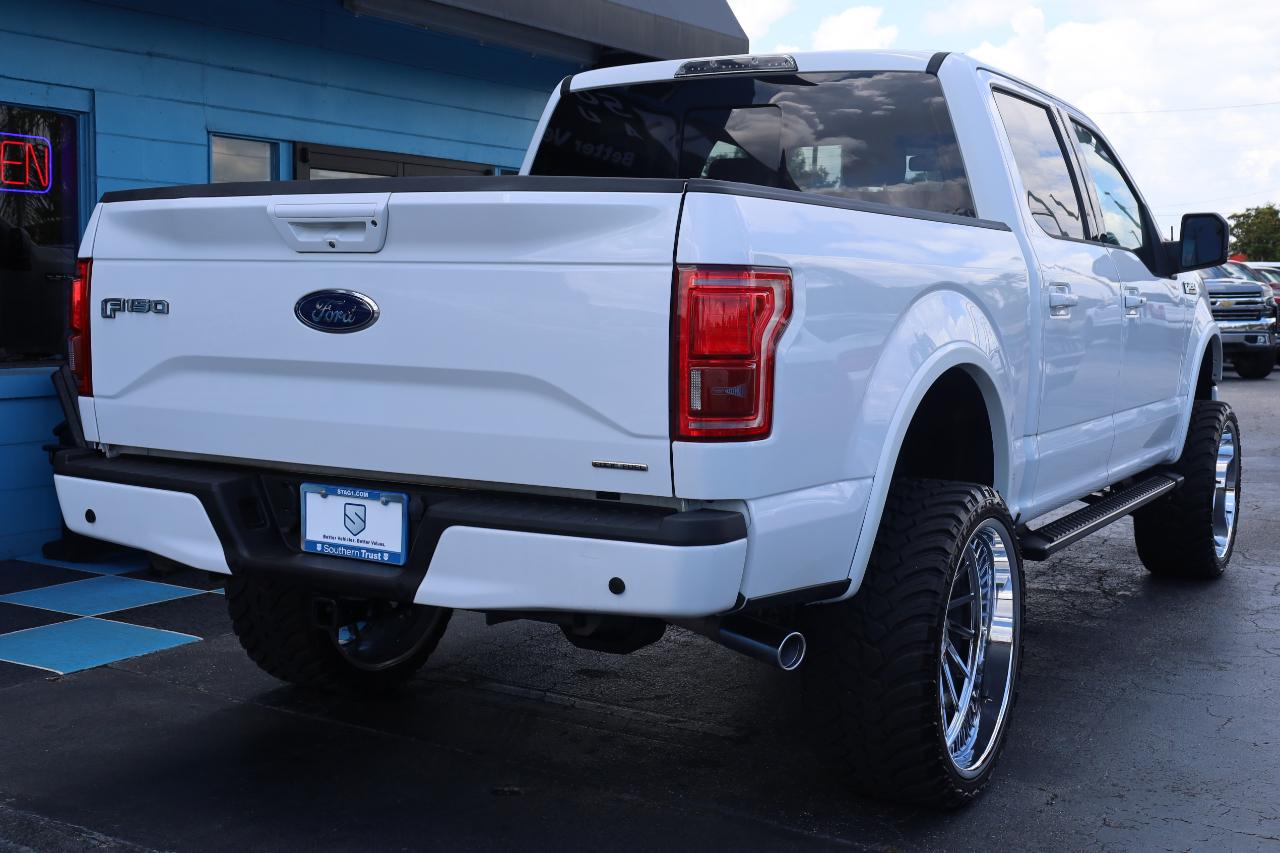 Ford F-150 4WD SuperCrew 145" Lariat 2015