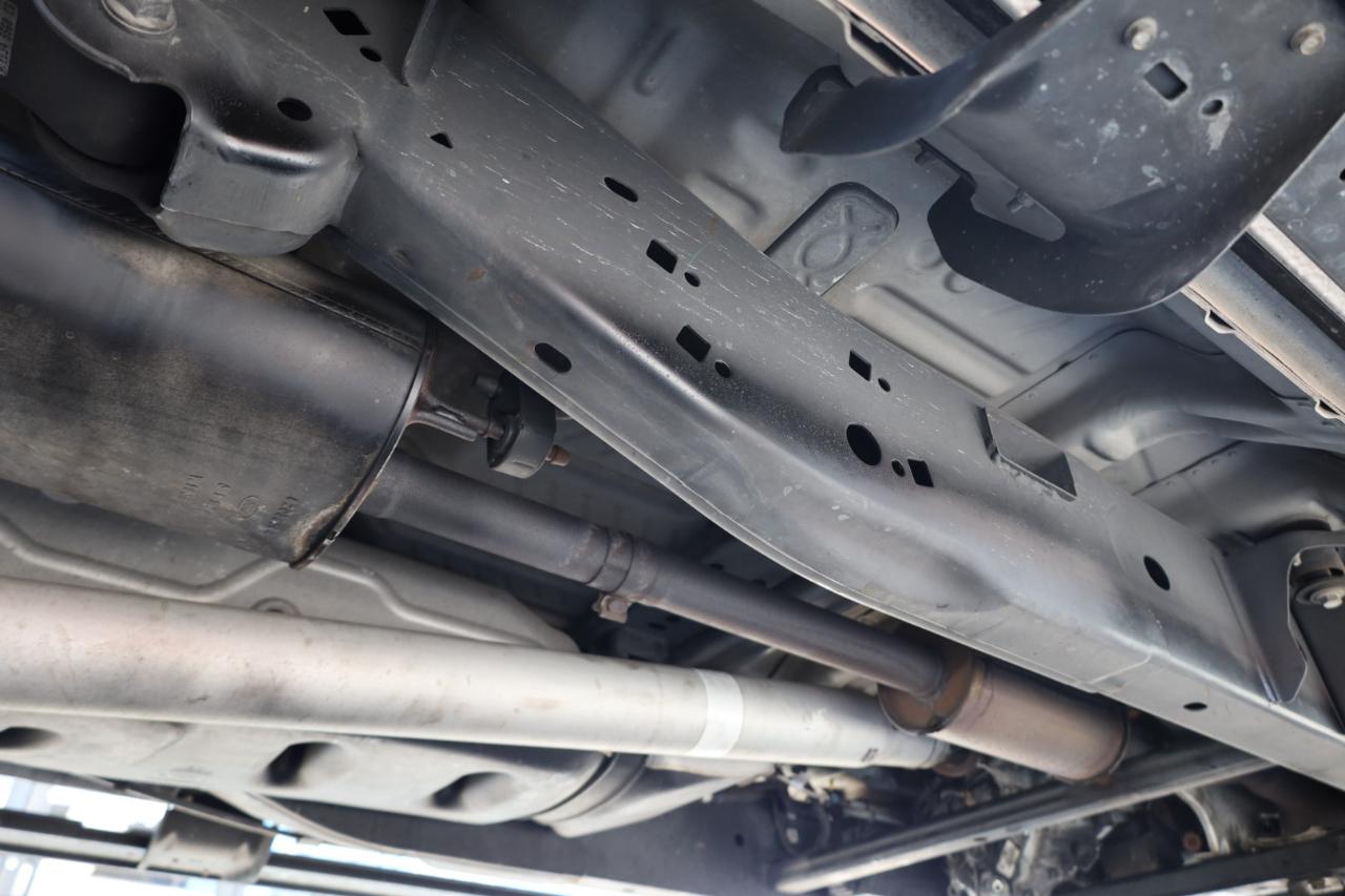 Ford F-150 4WD SuperCrew 145" Lariat 2015