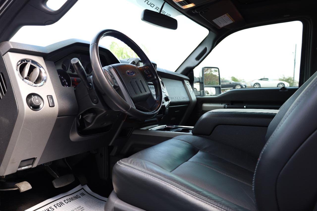 Ford Super Duty F-350 SRW 4WD Crew Cab 172" Lariat 2016