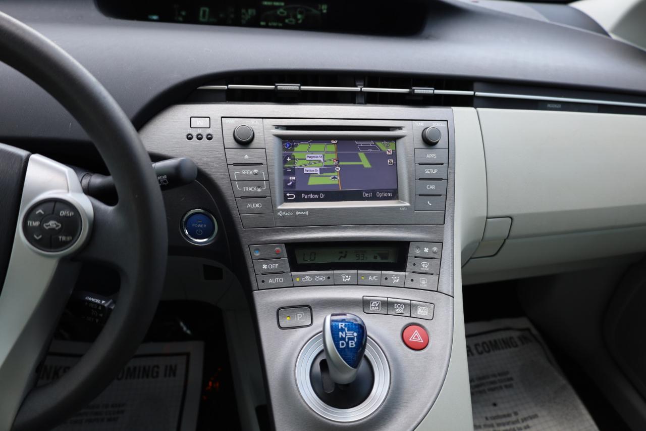 Toyota Prius 5dr HB Three (Natl) 2012