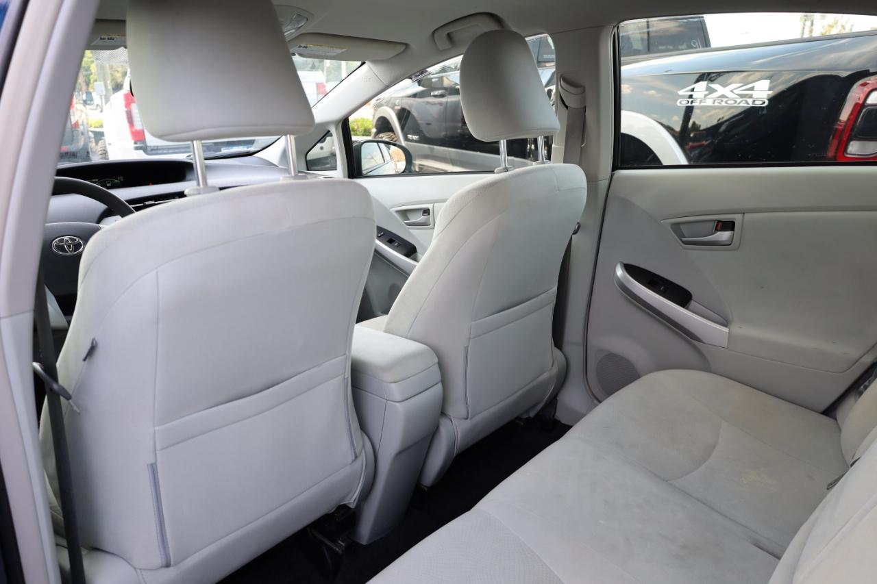 Toyota Prius 5dr HB Three (Natl) 2012