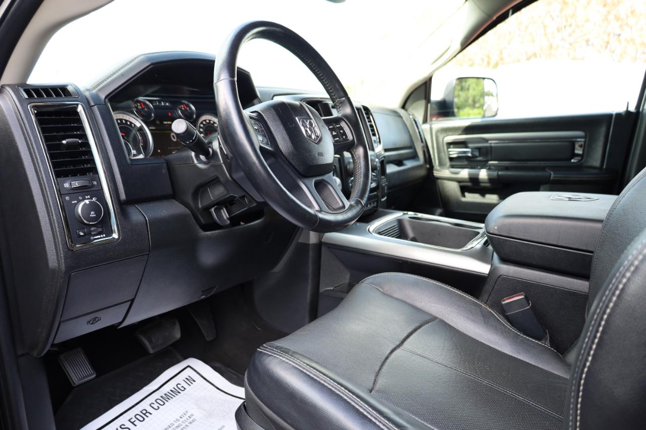RAM 1500 Night 4x4 Quad Cab 6'4" Box *Ltd Avail* 2018