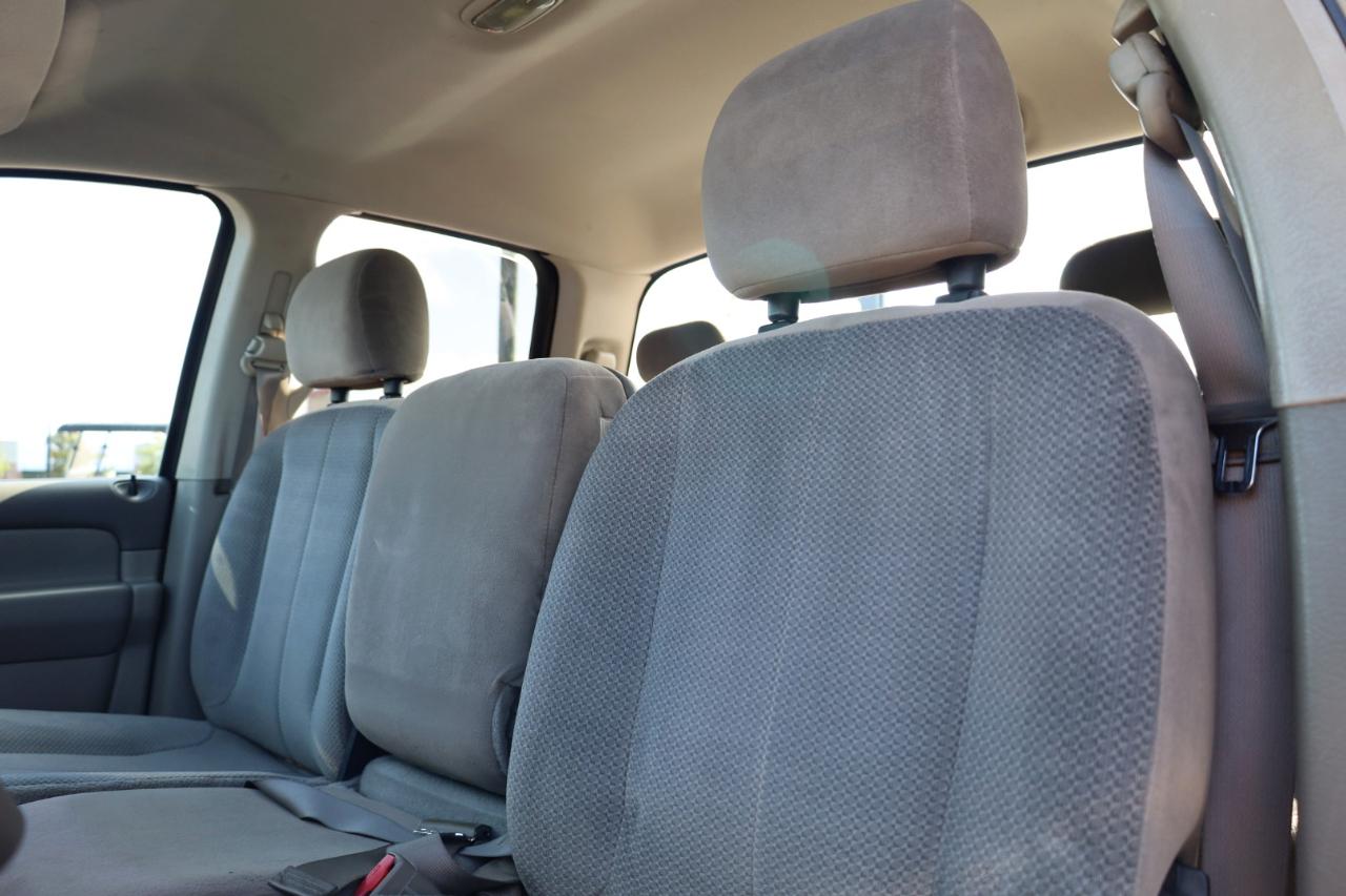 Dodge Ram 2500 4dr Quad Cab 140.5" WB 4WD SLT 2004