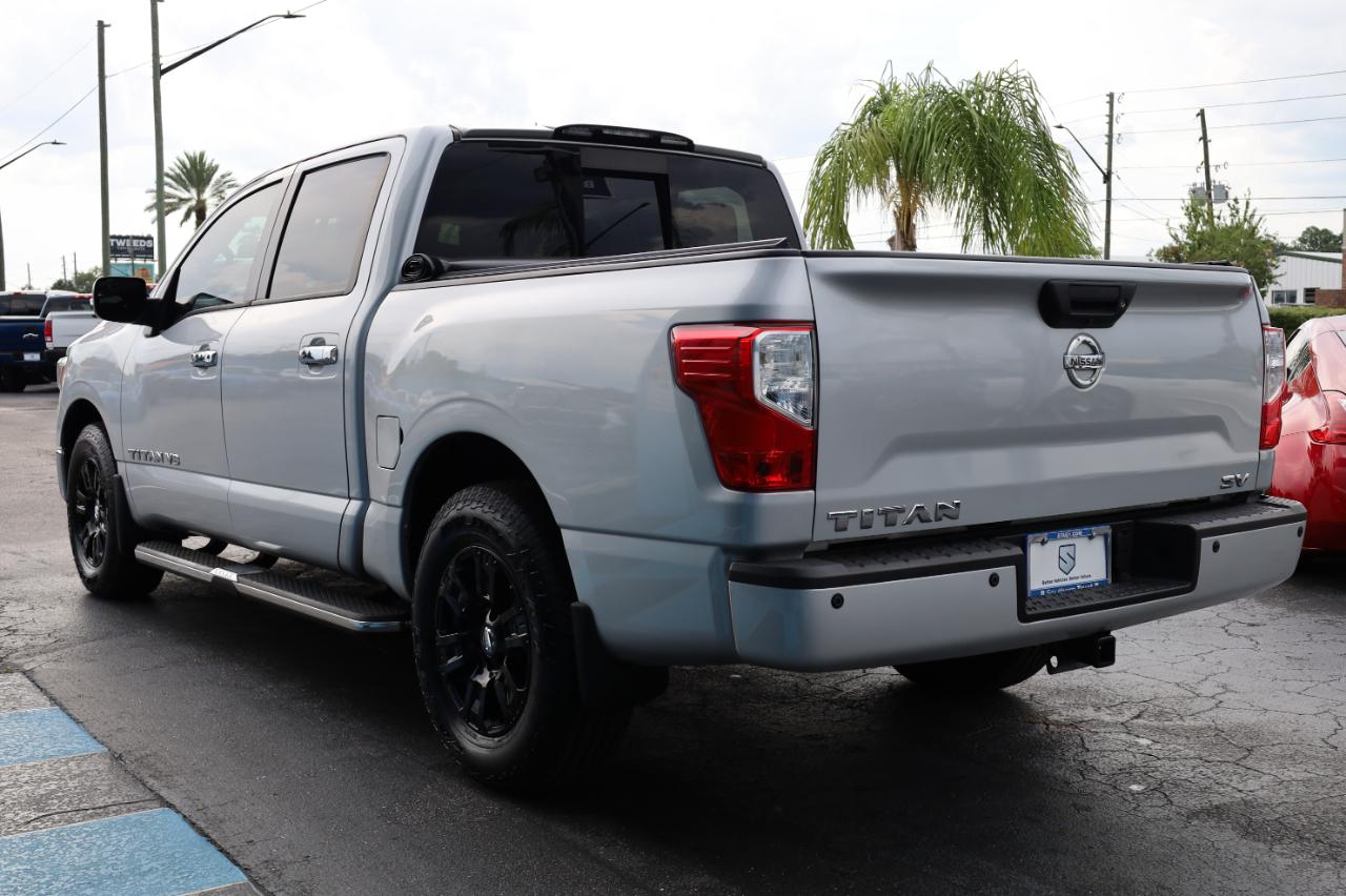 Nissan Titan 4x2 Crew Cab SV 2018