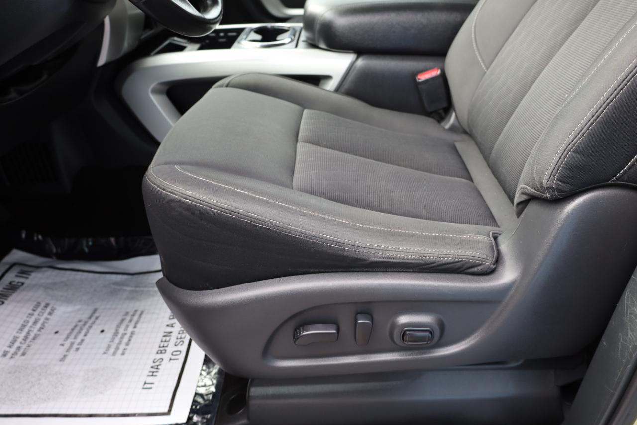 Nissan Titan 4x2 Crew Cab SV 2018