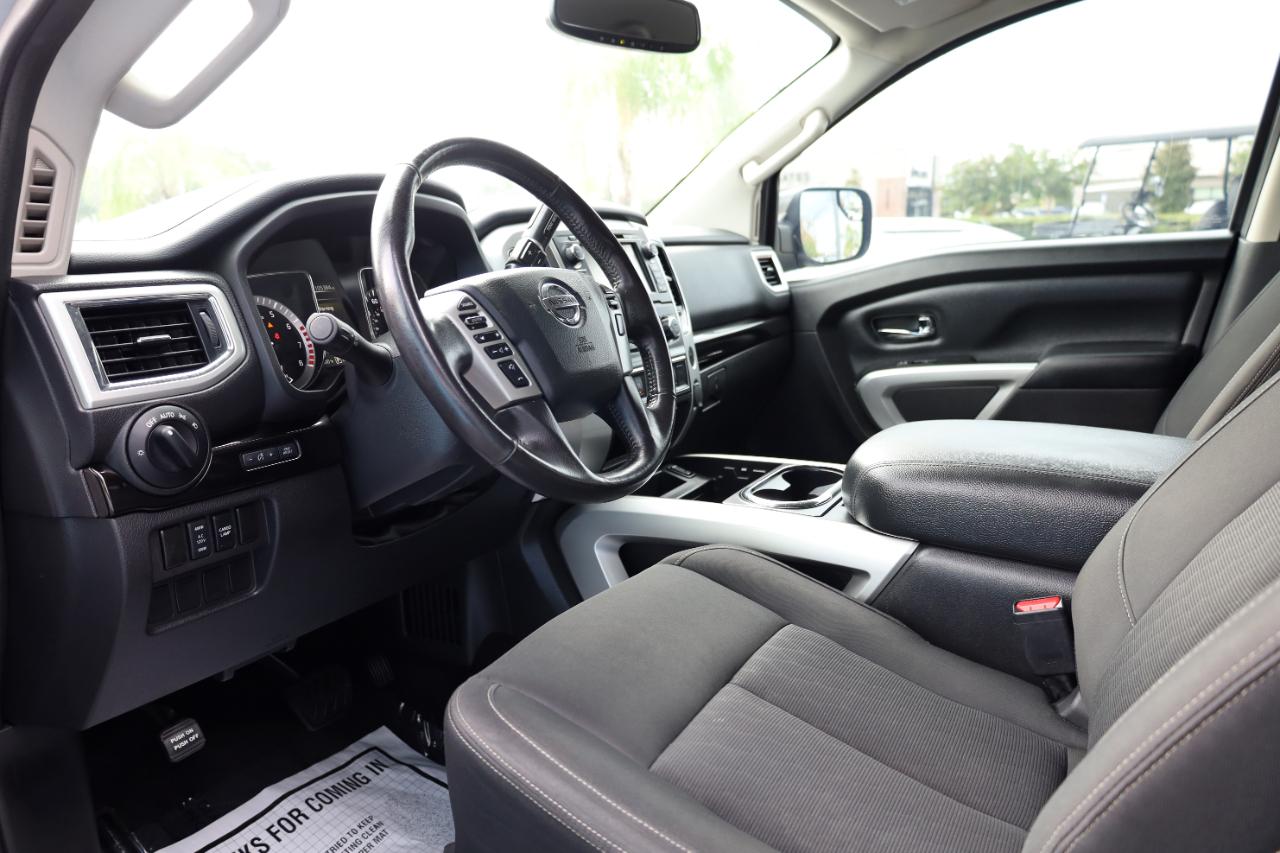 Nissan Titan 4x2 Crew Cab SV 2018
