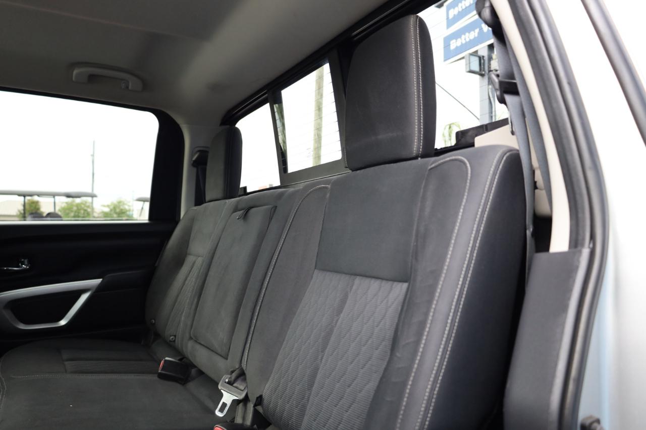 Nissan Titan 4x2 Crew Cab SV 2018