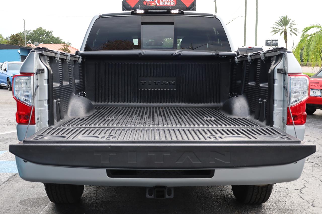 Nissan Titan 4x2 Crew Cab SV 2018