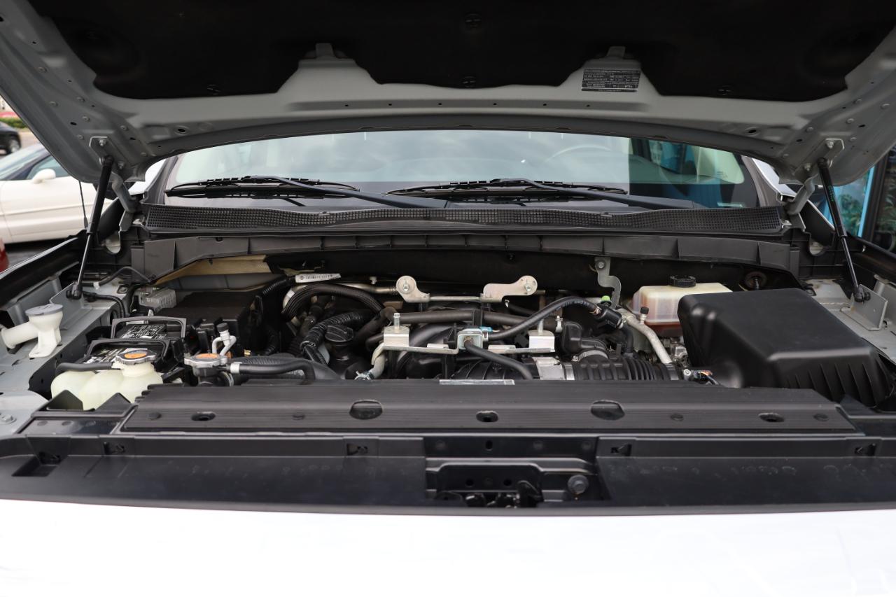 Nissan Titan 4x2 Crew Cab SV 2018