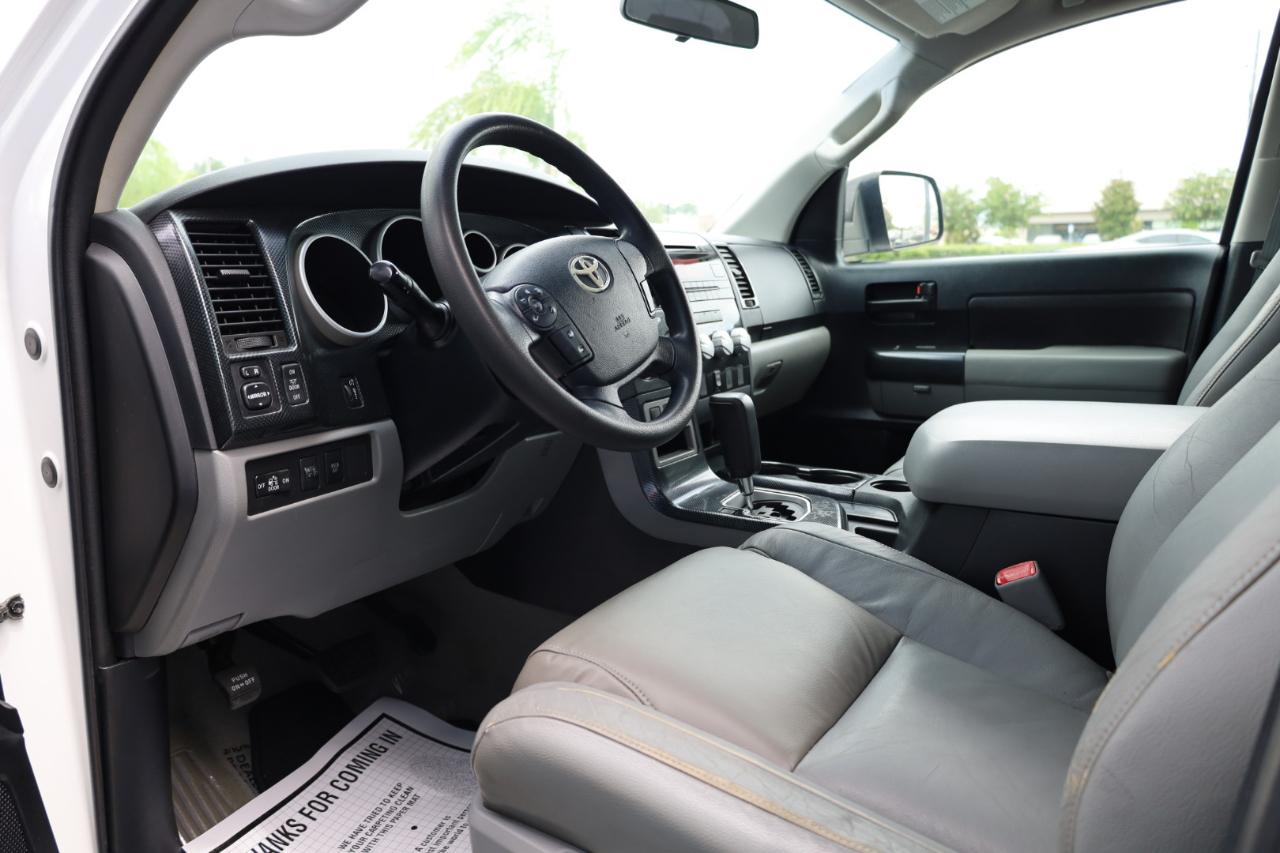 Toyota Tundra 2WD Truck Dbl 5.7L V8 6-Spd AT (Natl) 2010