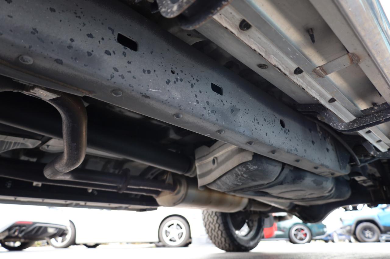 Toyota Tundra 2WD Truck Dbl 5.7L V8 6-Spd AT (Natl) 2010