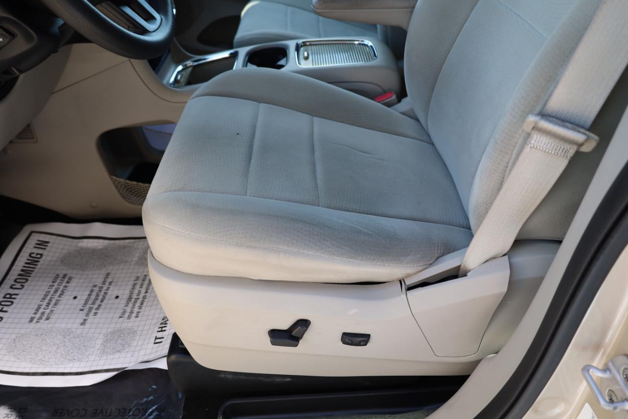 Dodge Grand Caravan 4dr Wgn SXT 2012
