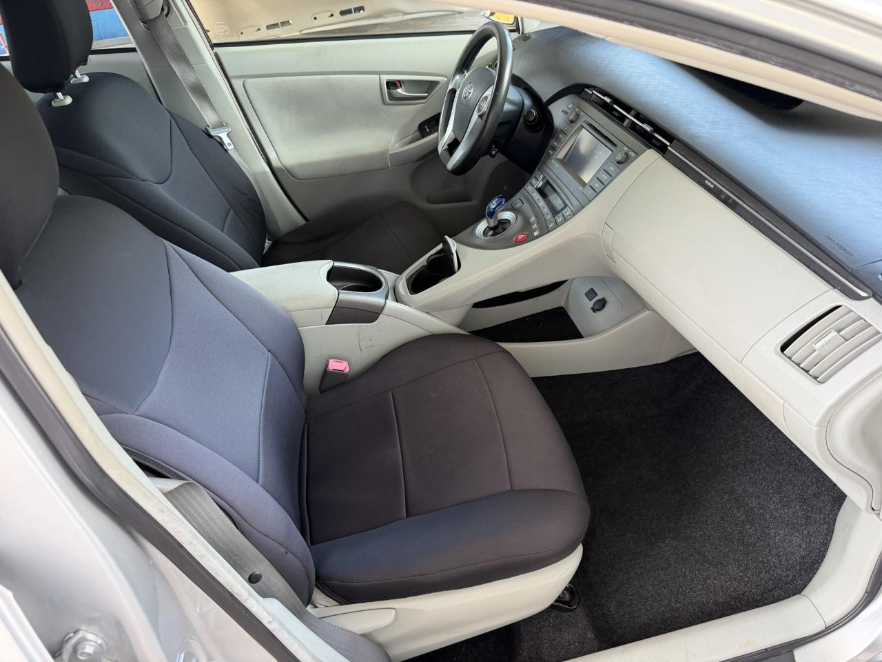 Toyota Prius 5dr HB Three (Natl) 2012