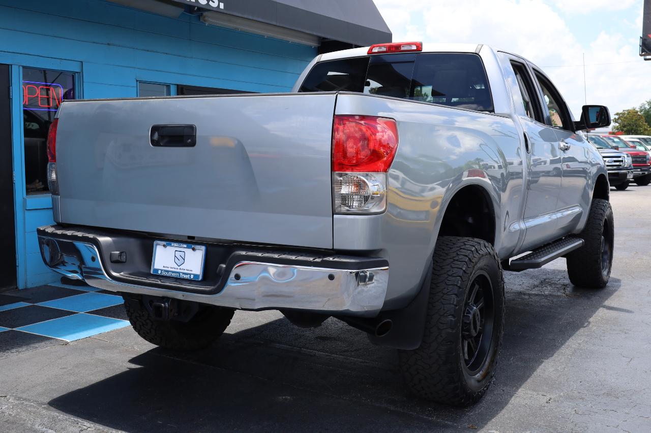 Toyota Tundra 4WD Truck Dbl 5.7L V8 6-Spd AT LTD (Natl) 2008