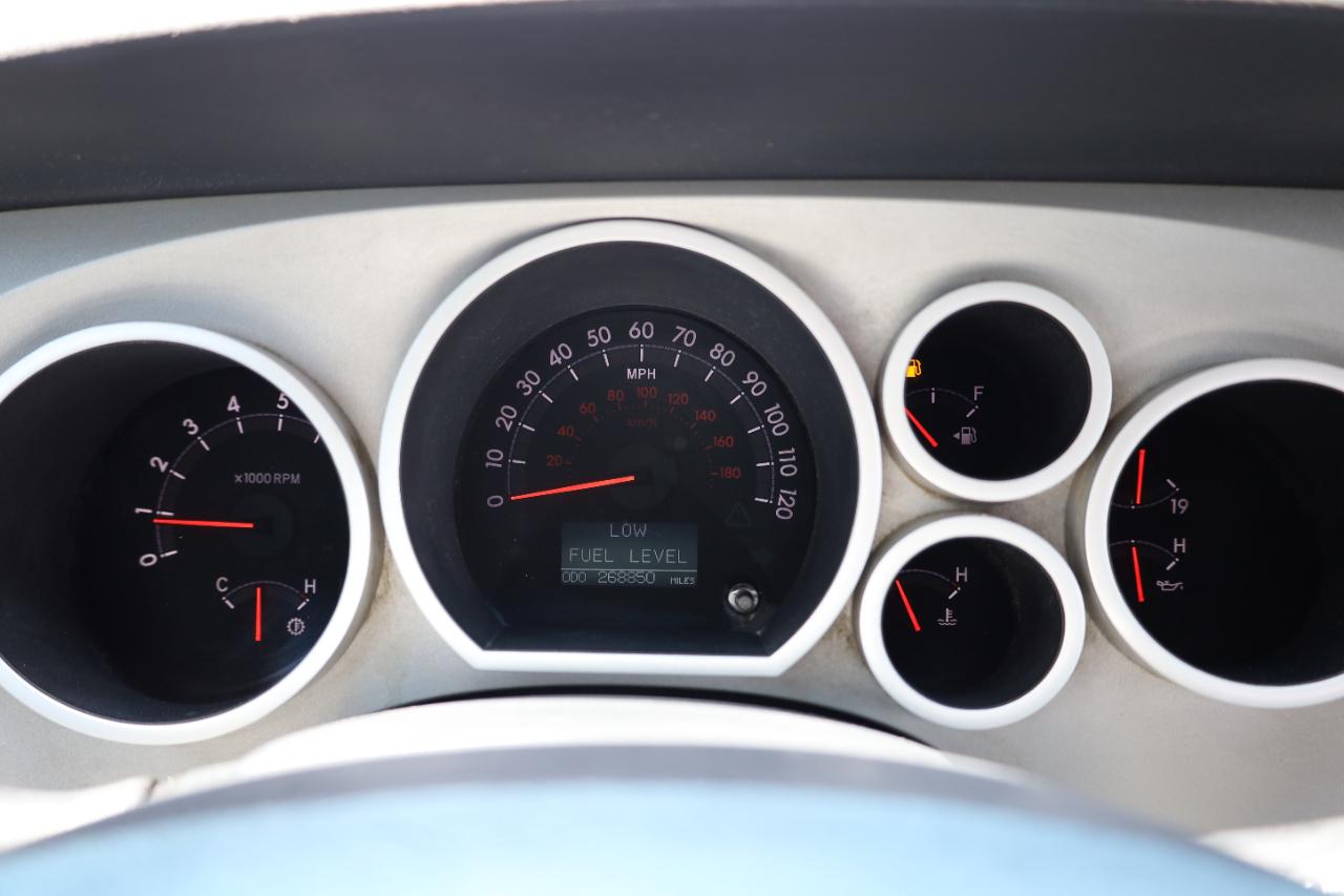Toyota Tundra 4WD Truck Dbl 5.7L V8 6-Spd AT LTD (Natl) 2008