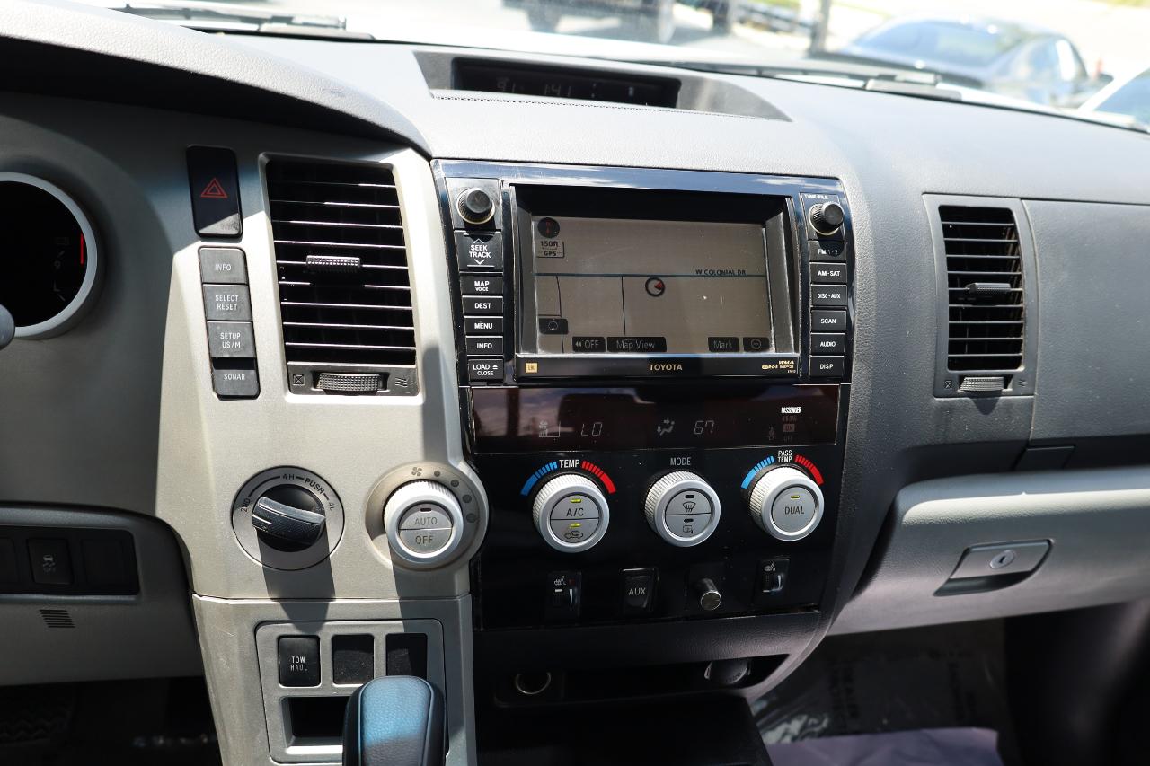 Toyota Tundra 4WD Truck Dbl 5.7L V8 6-Spd AT LTD (Natl) 2008