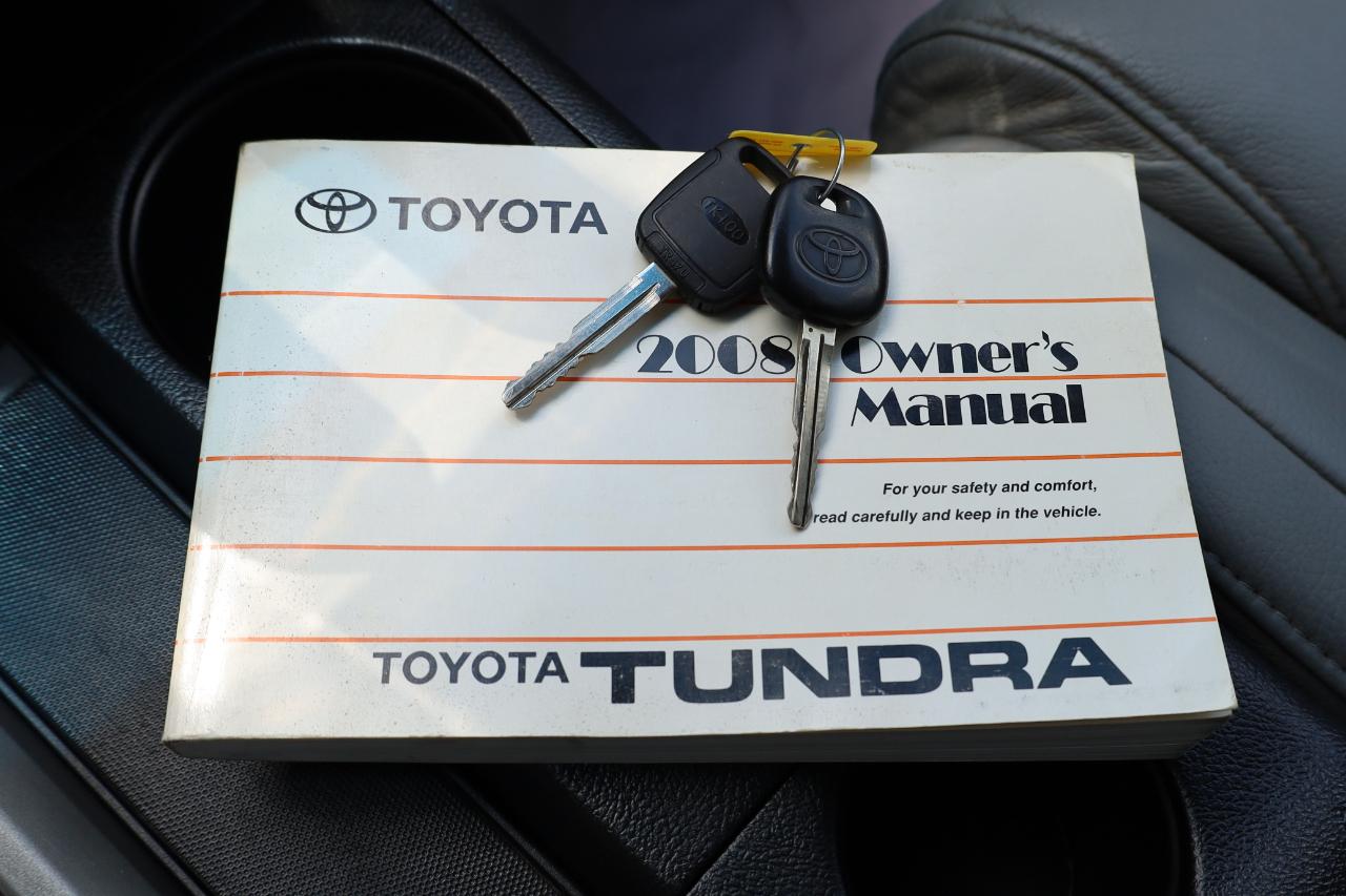 Toyota Tundra 4WD Truck Dbl 5.7L V8 6-Spd AT LTD (Natl) 2008