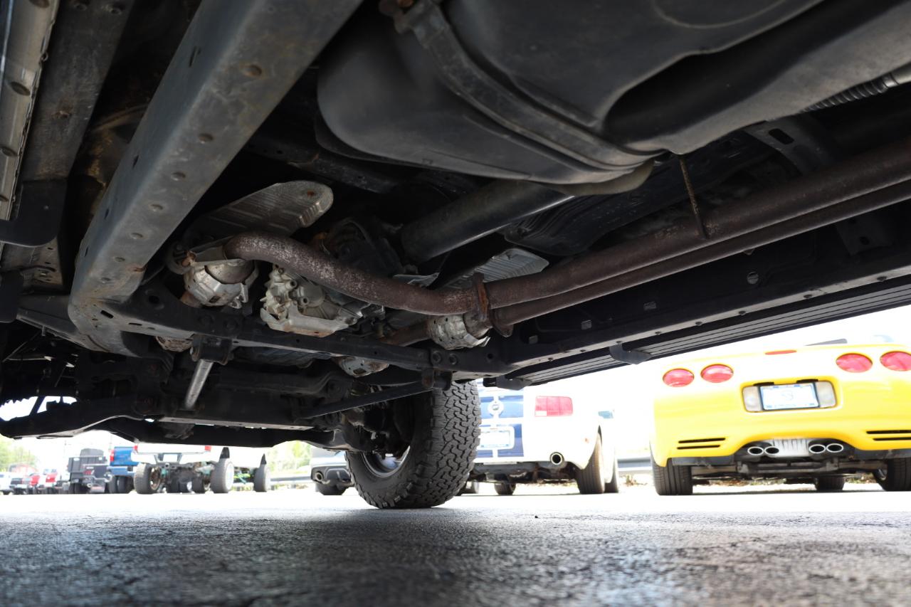 Toyota Tundra 4WD Truck Dbl 5.7L V8 6-Spd AT LTD (Natl) 2008