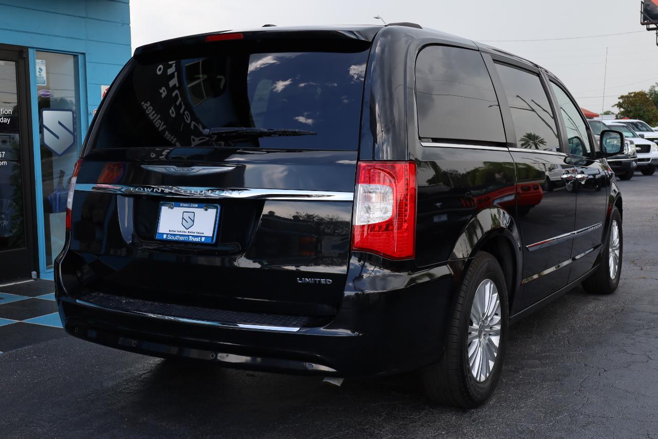 Chrysler Town & Country 4dr Wgn Limited Platinum 2015