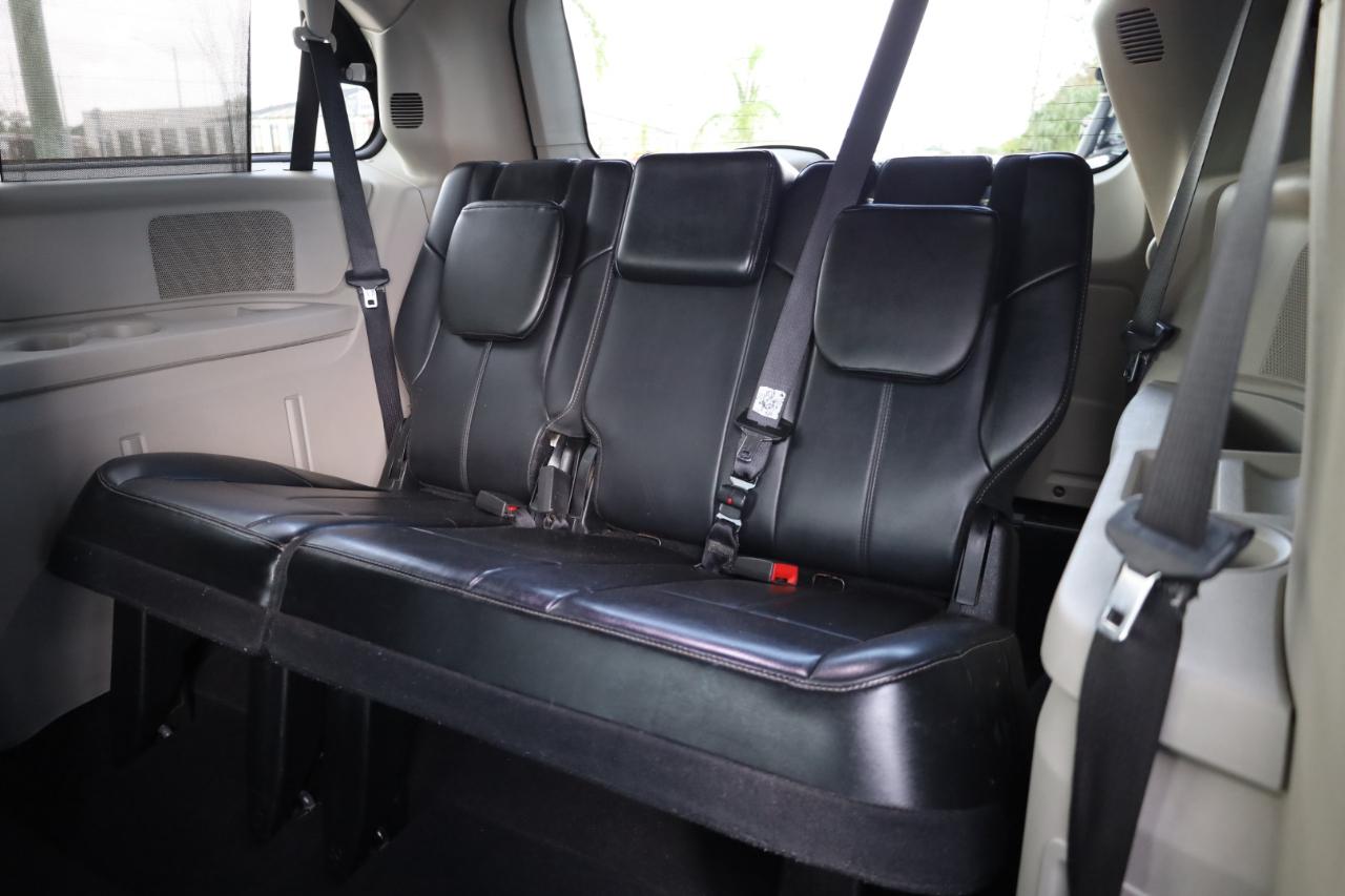 Chrysler Town & Country 4dr Wgn Limited Platinum 2015